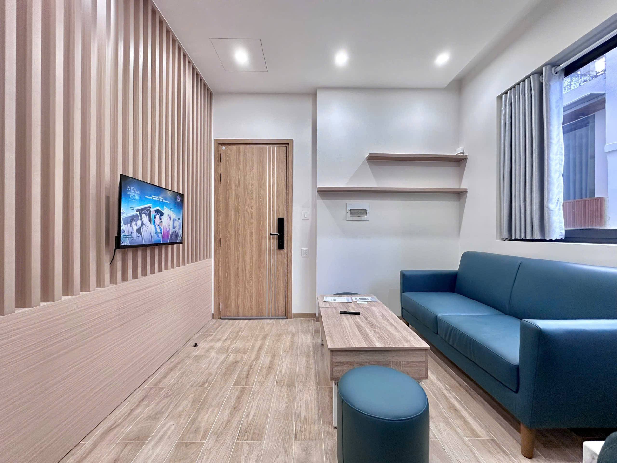 18 Trần Cao Vân. Phường 11 . Quận Phú Nhuận 