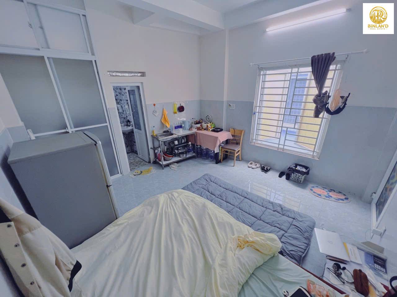 210, Hoàng Văn Thụ, Phường 4, Quận Tân Bình, Thành phố Hồ Chí Minh