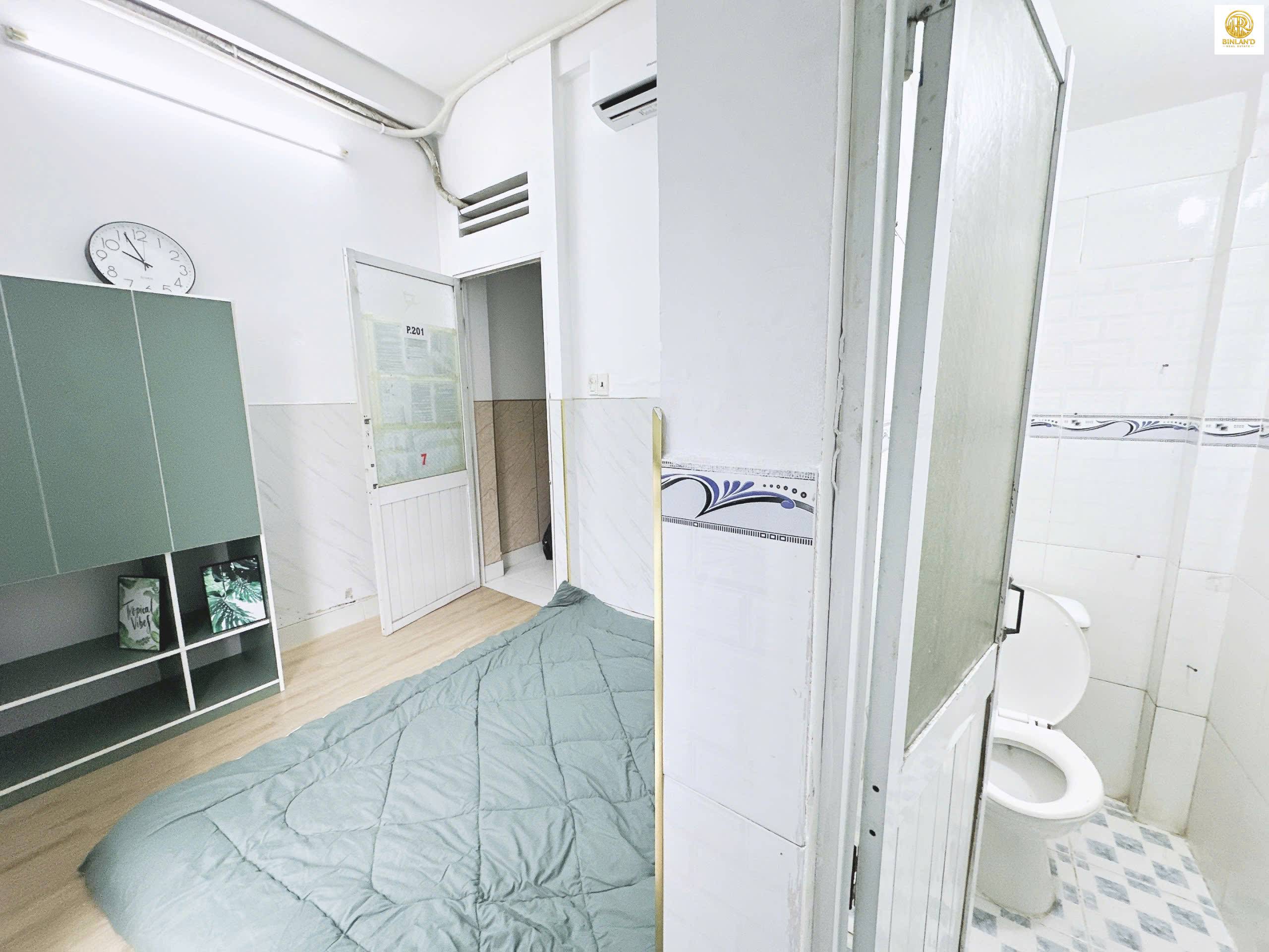 815/4/64 Hương Lộ 2, P bình trị đông A, Quận Bình Tân.