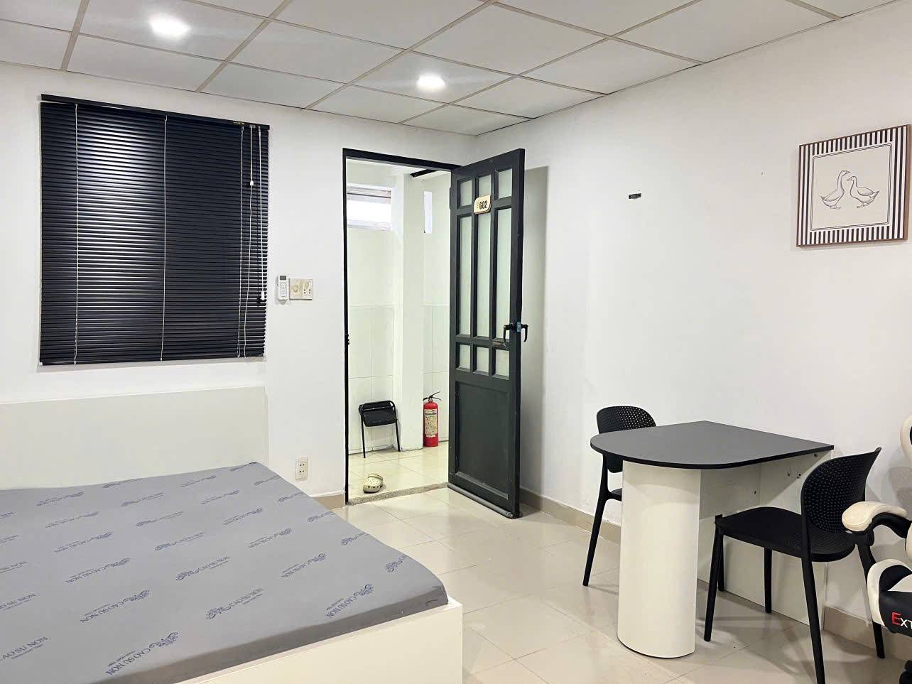 Cho thuê phòng Đường Số 25A, Quận 7