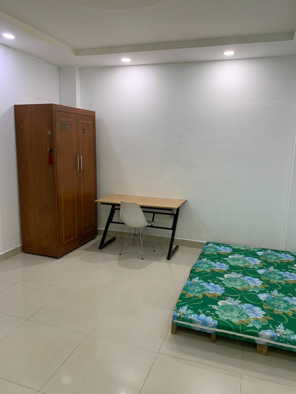 Cho thuê phòng 19 Bạch Đằng, Tân Bình