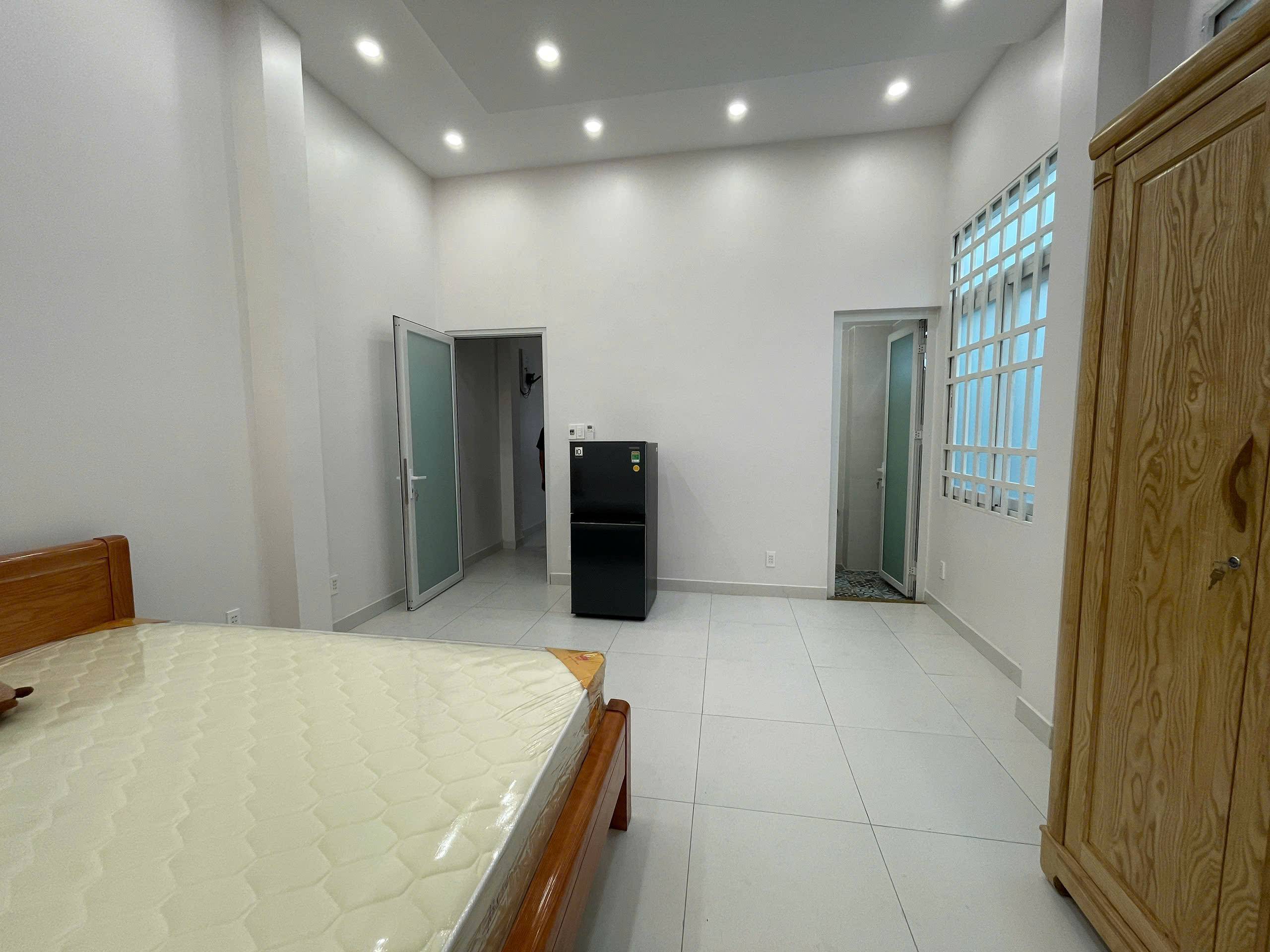 Cho thuê phòng 76 Rạch Bùng Binh, Quận 3