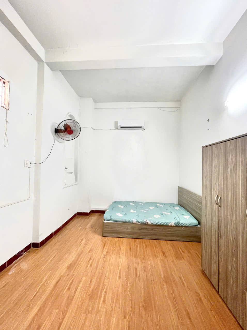 Cho thuê phòng 129 Tô Hiến Thành, Quận 10