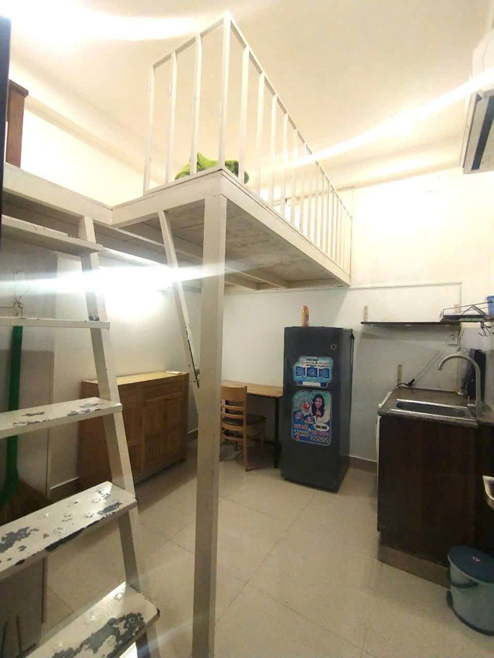 Cho thuê phòng 230 Cách Mạng Tháng 8, Quận 3