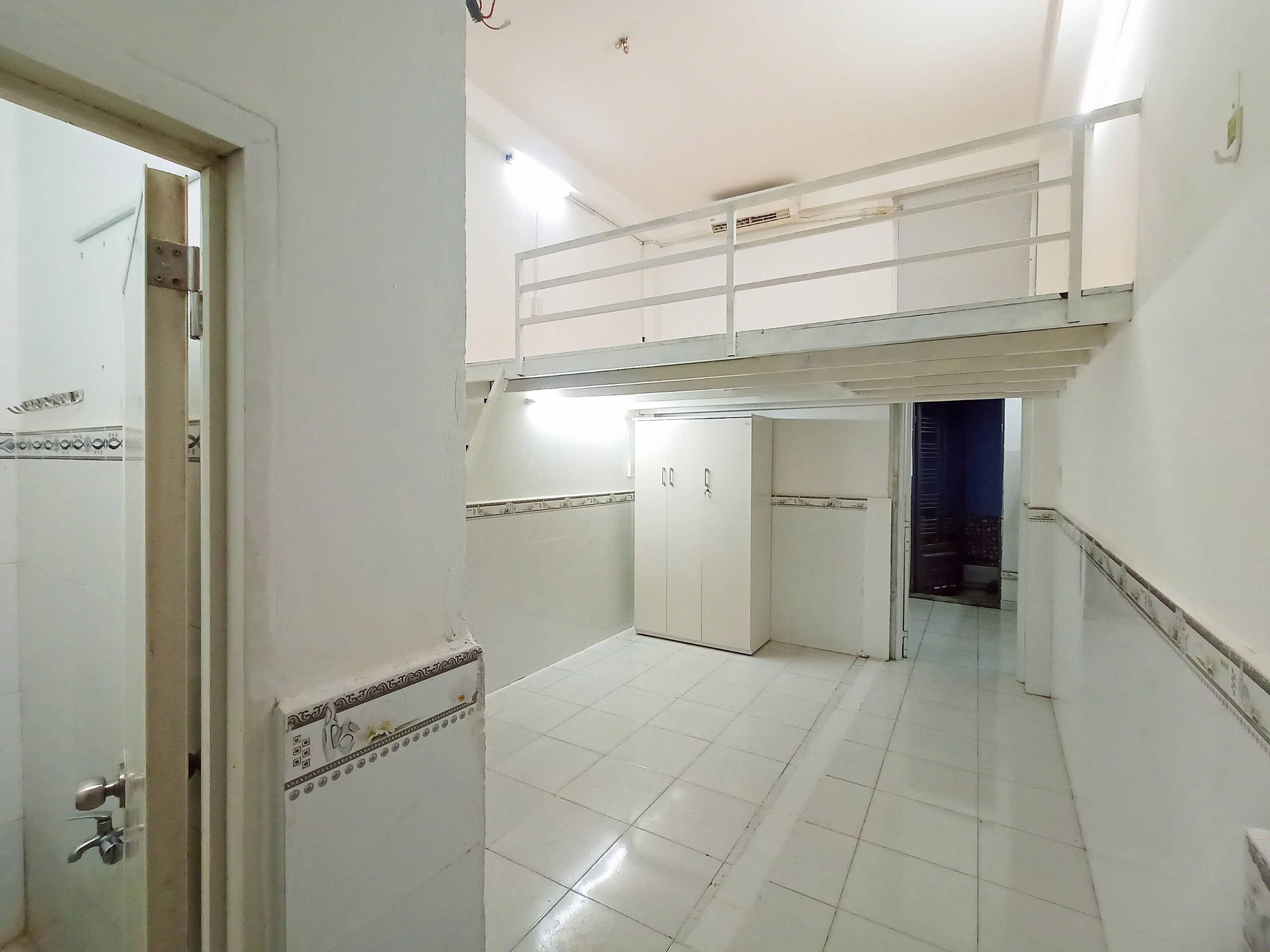 Cho thuê phòng 17B Thành Thái, Quận 10