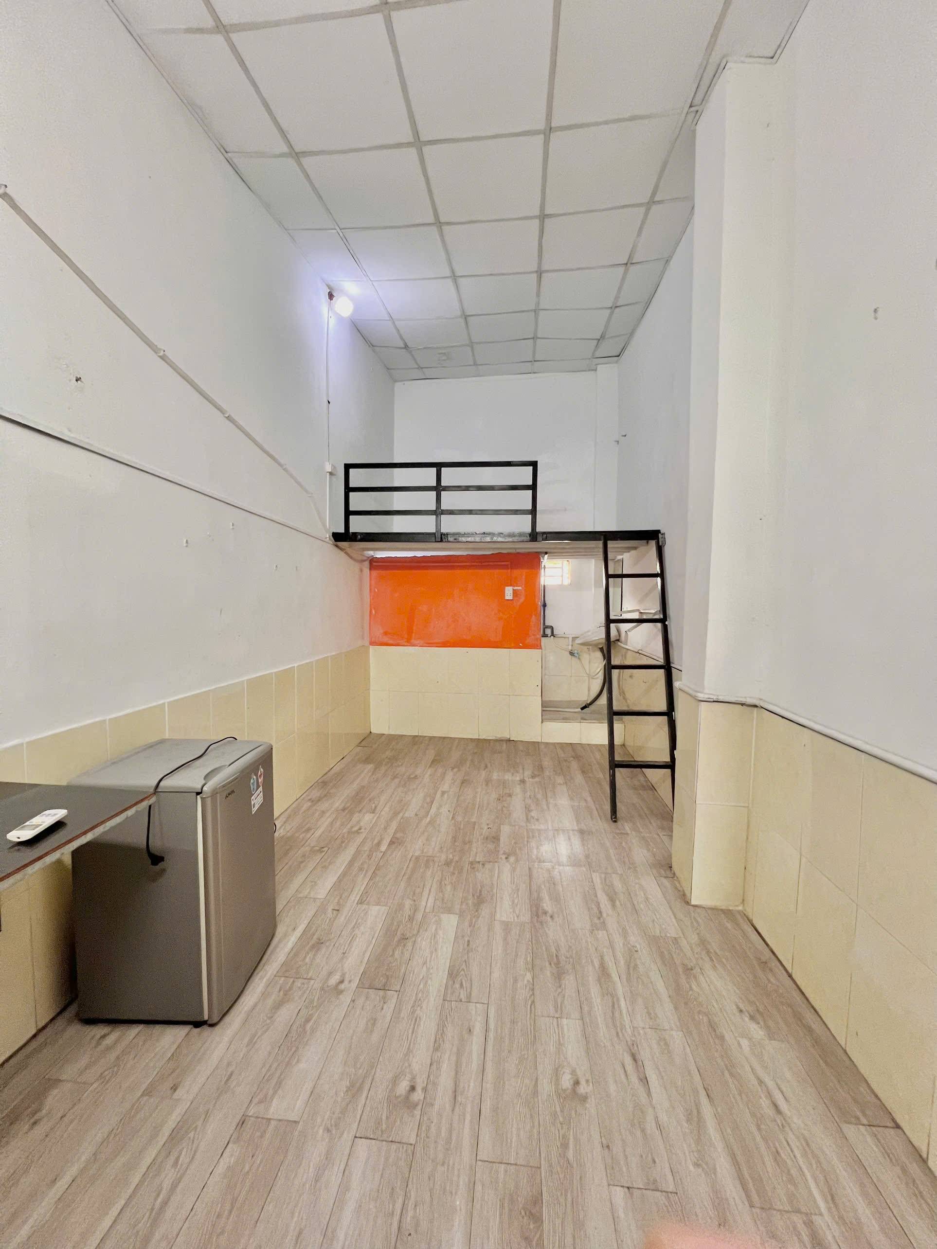 Cho thuê phòng 46 Võ Thành Trang, Tân Bình