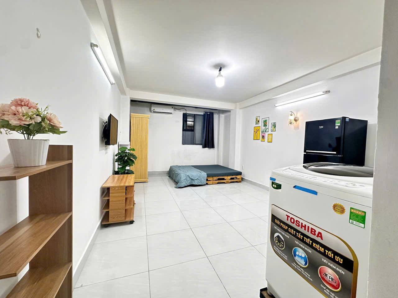 Cho thuê phòng 1 Hoàng Kế Viêm, Tân Bình