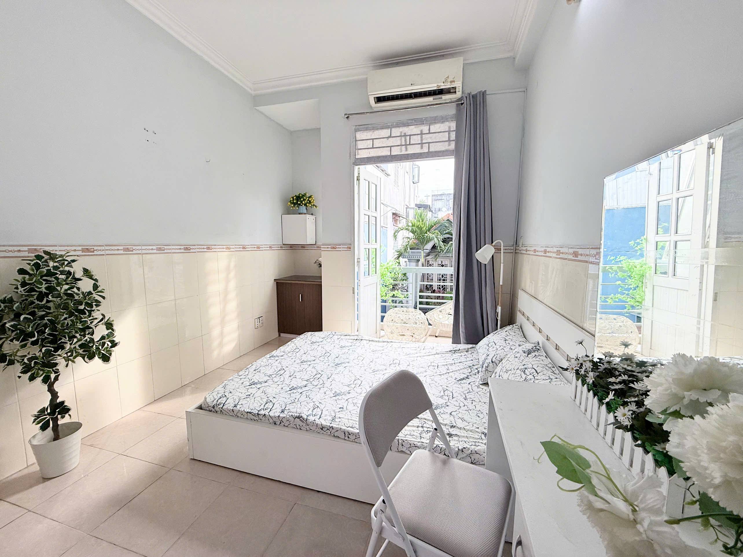 Cho thuê phòng 13 Thành Thái, Quận 10