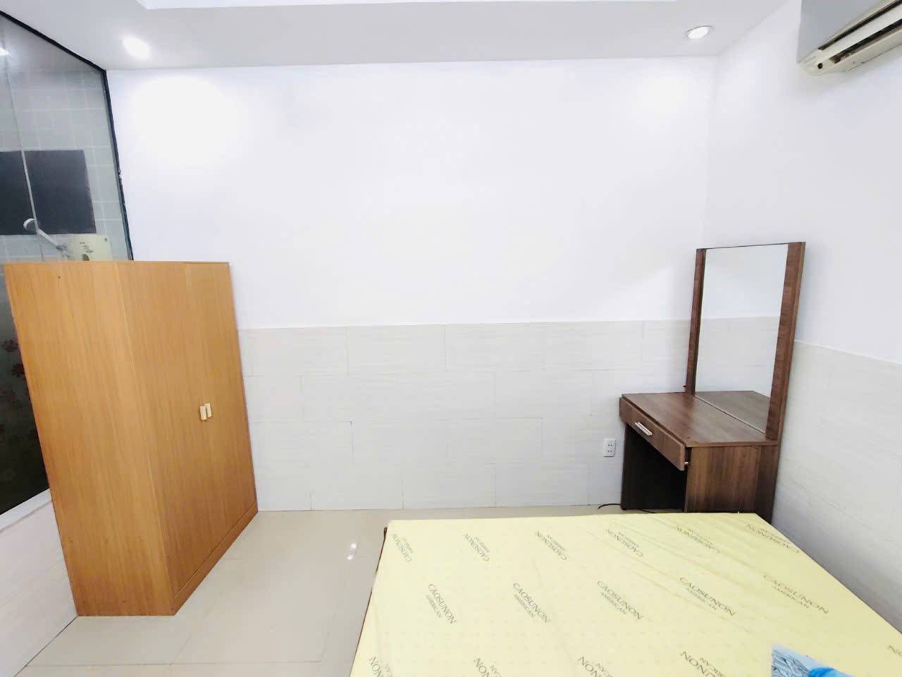 Cho thuê phòng 730 Sư Vạn Hạnh, Quận 10