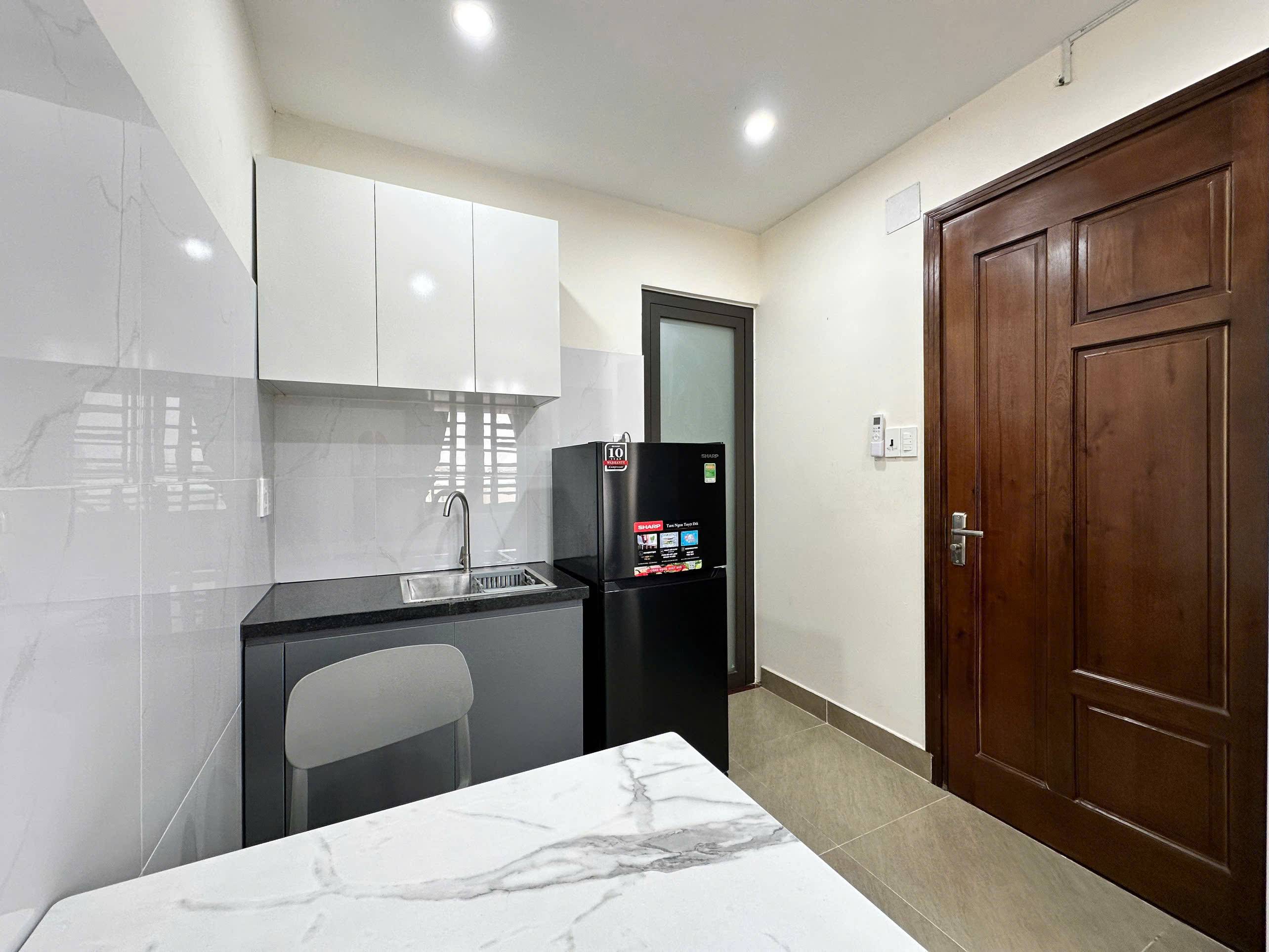 Cho thuê phòng 37 Bùi Đình Tuý, Bình Thạnh, HCM