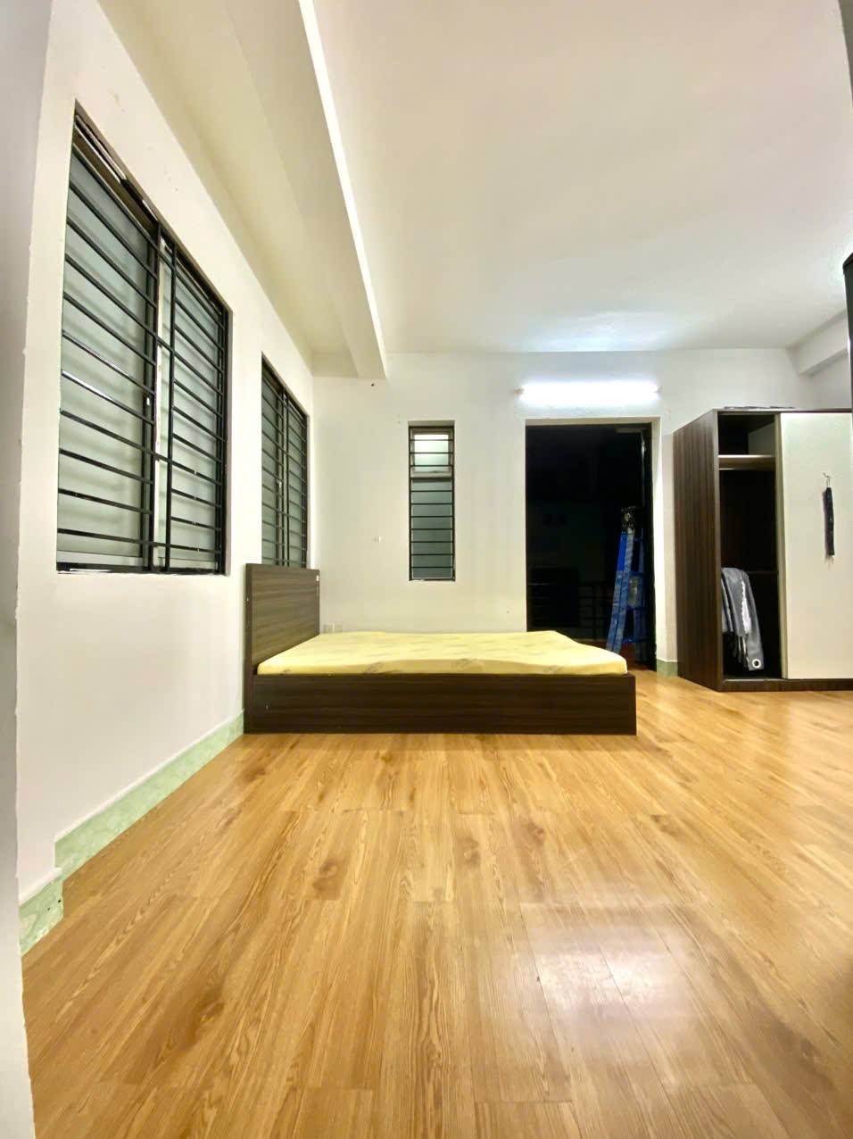 Cho thuê phòng 11 Trường Sơn, Tân Bình
