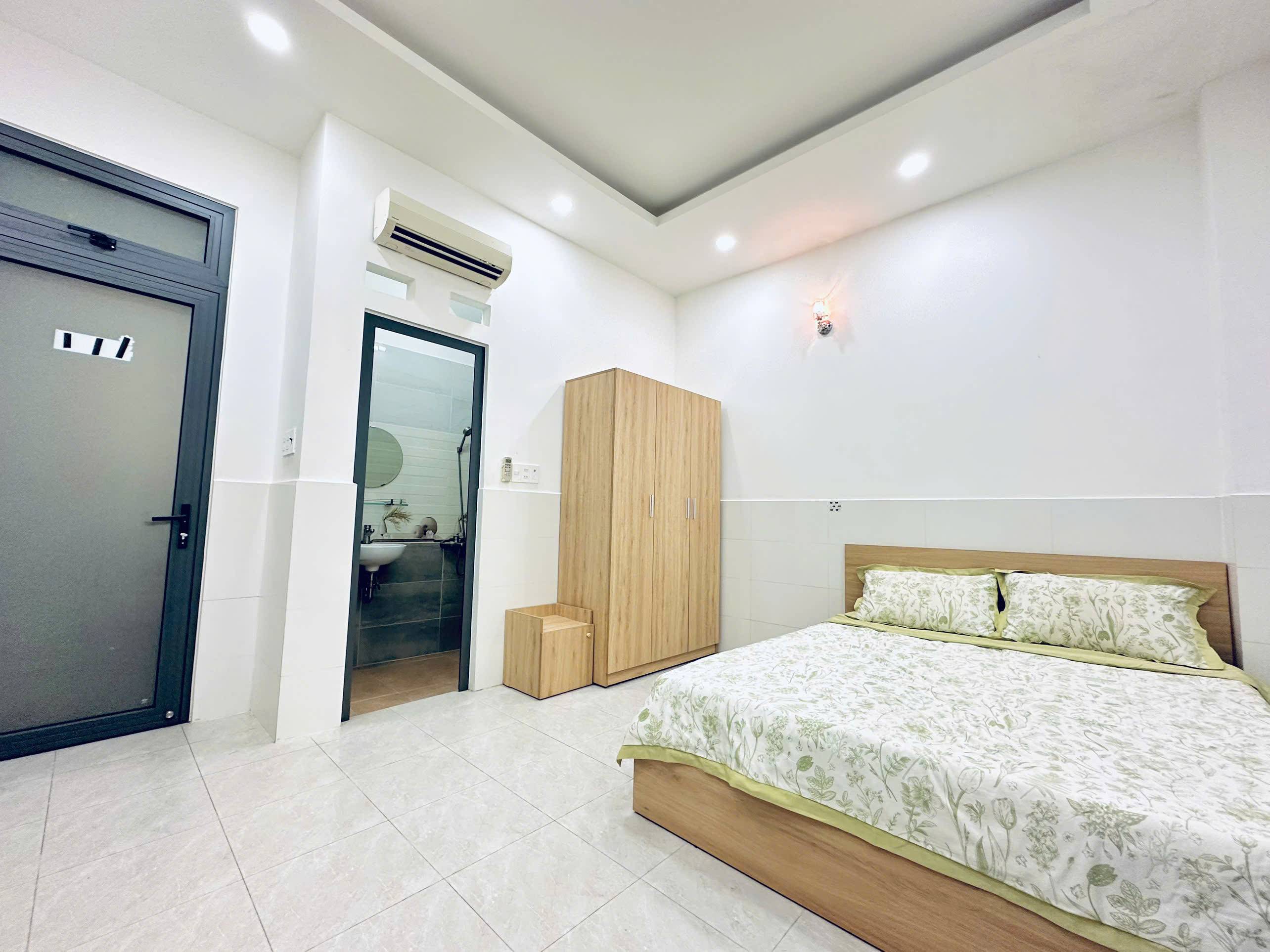  Cho thuê phòng 176 Thích Quảng Đức, Phú Nhuận