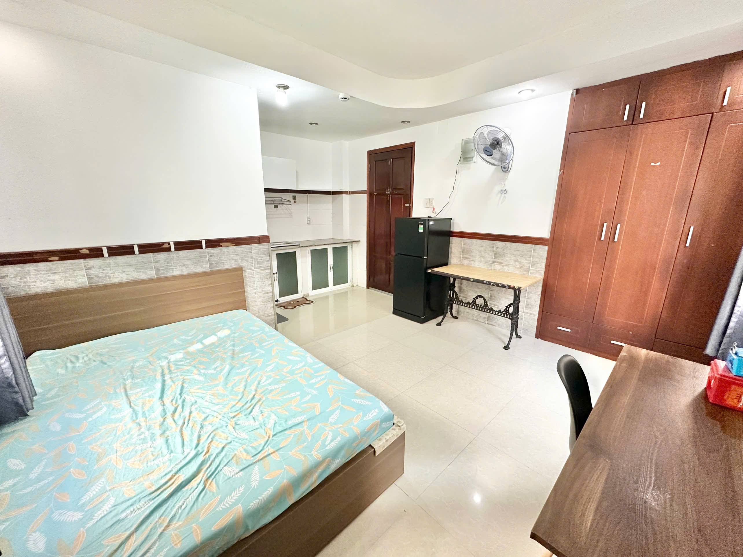 Cho thuê phòng 426B Ba Tháng Hai, Quận 10