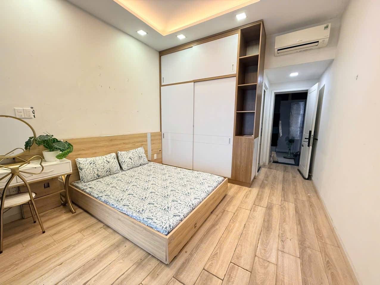 Cho thuê phòng 815 Trần Hưng Đạo, Quận 5