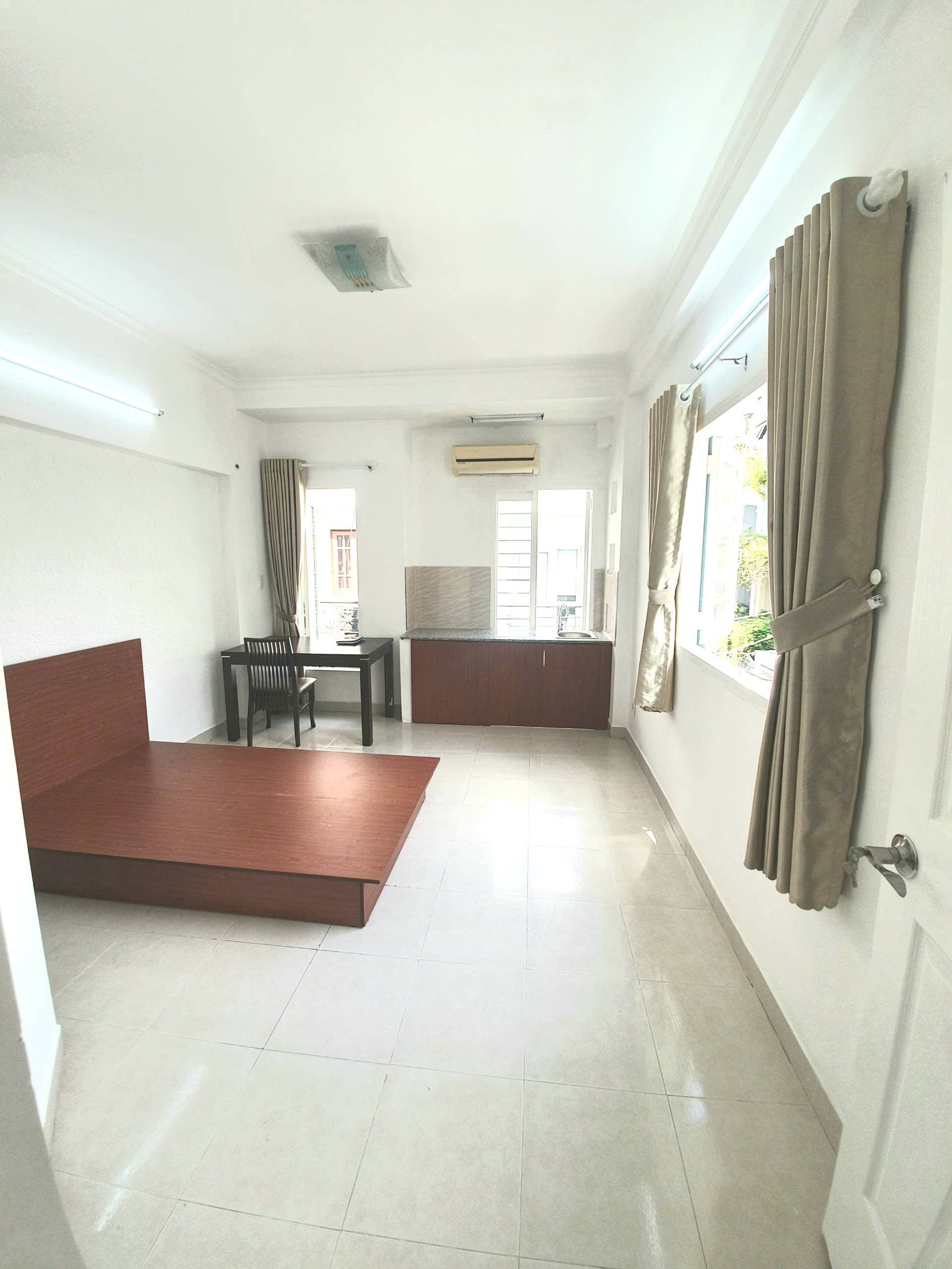 Cho thuê phòng 241 Lê Văn Sỹ, Phú Nhuận