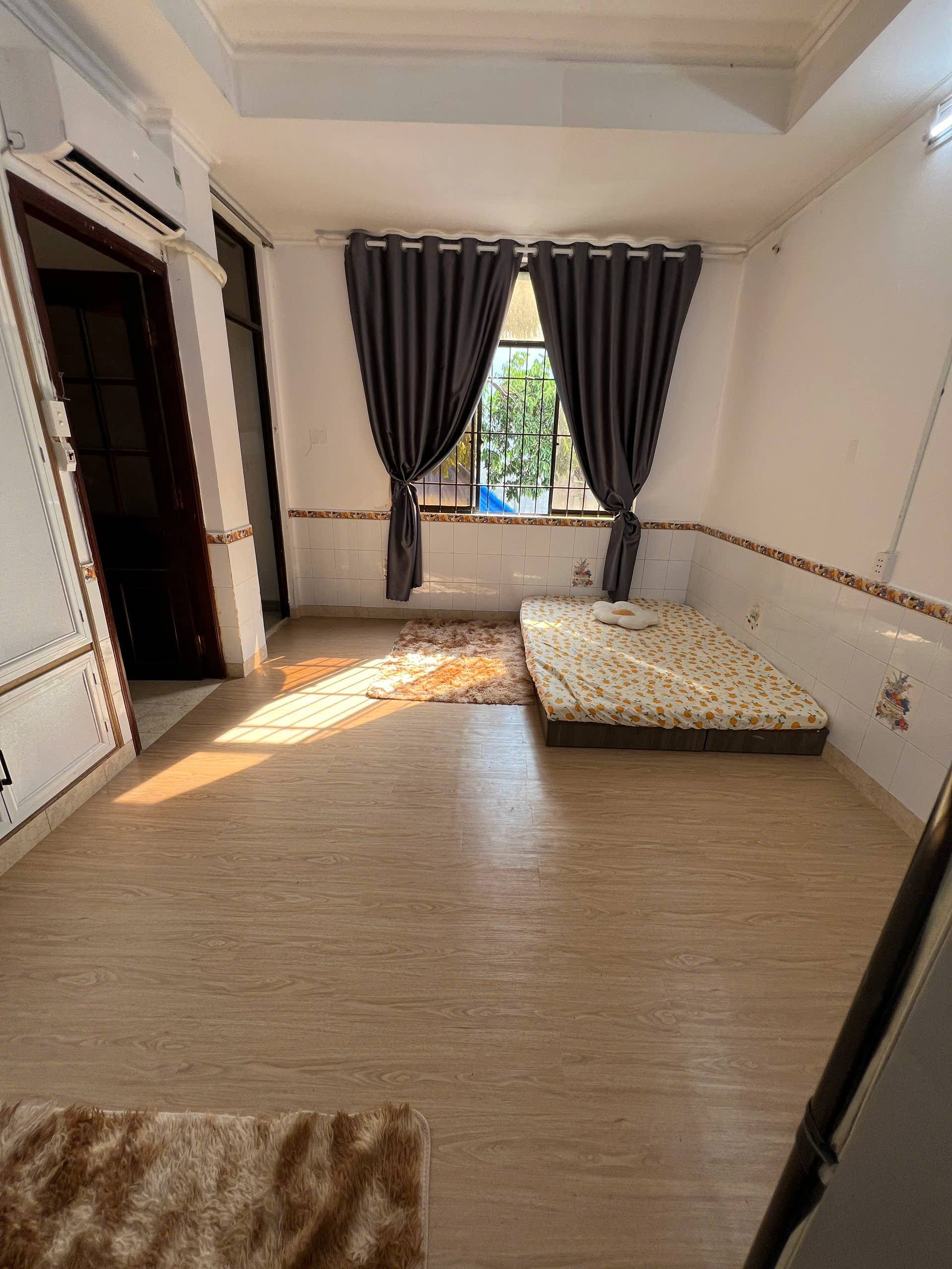 Cho thuê phòng 11 Ngô Đức Kế, Bình Thạnh