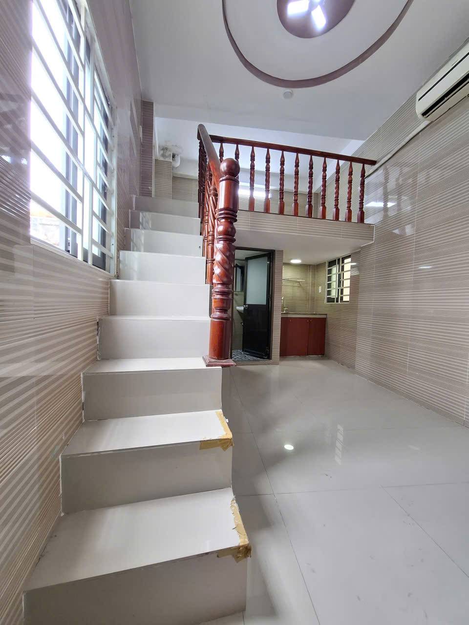Cho thuê phòng 975 Lạc Long Quân, Tân Bình