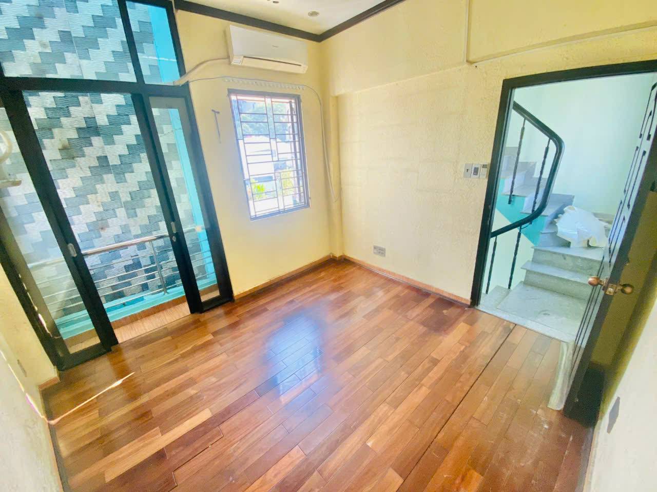 Cho thuê phòng 22 Nguyễn Hữu Cầu, Quận 1