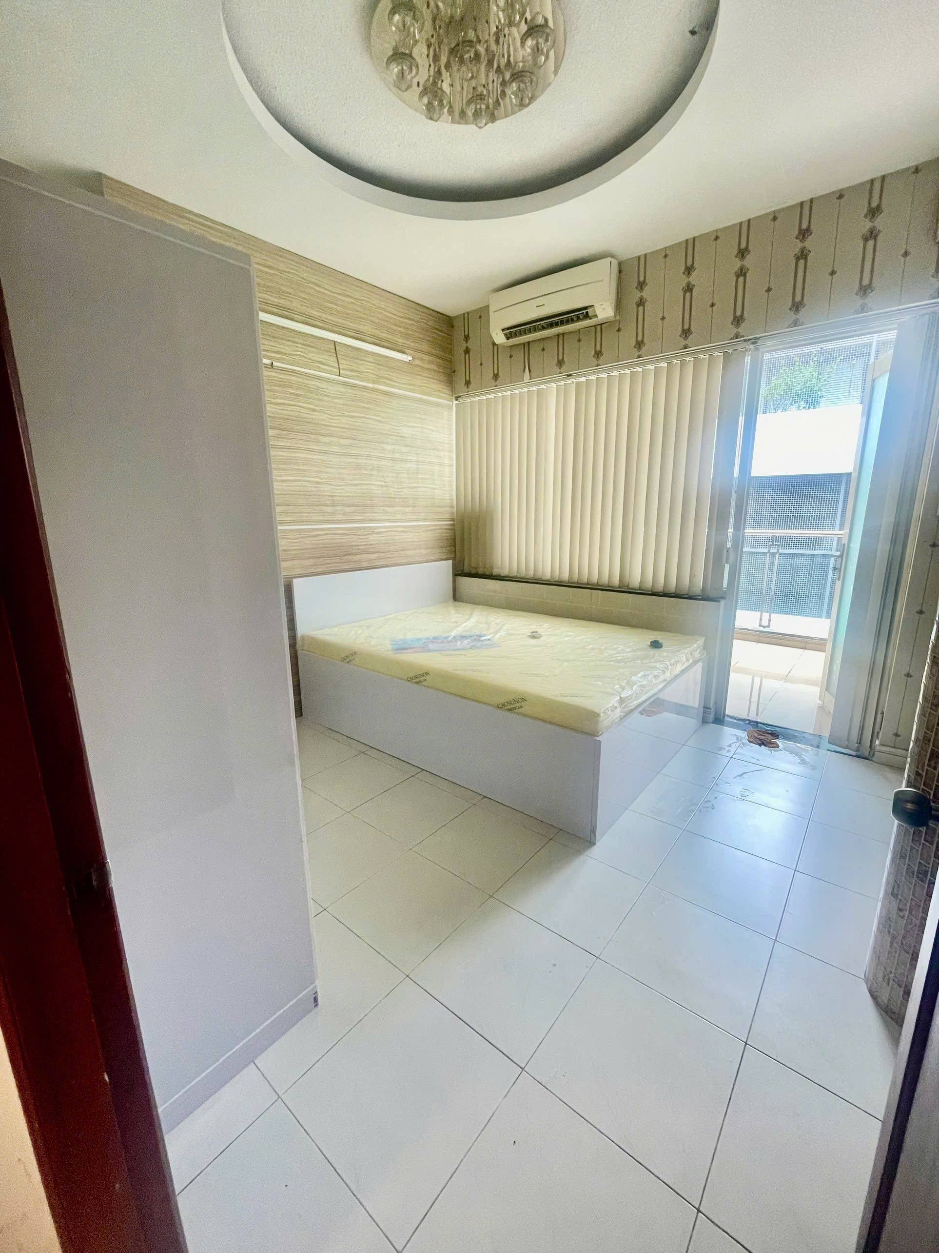Cho thuê phòng Tk18  Nguyễn Cảnh Chân, Quận 1