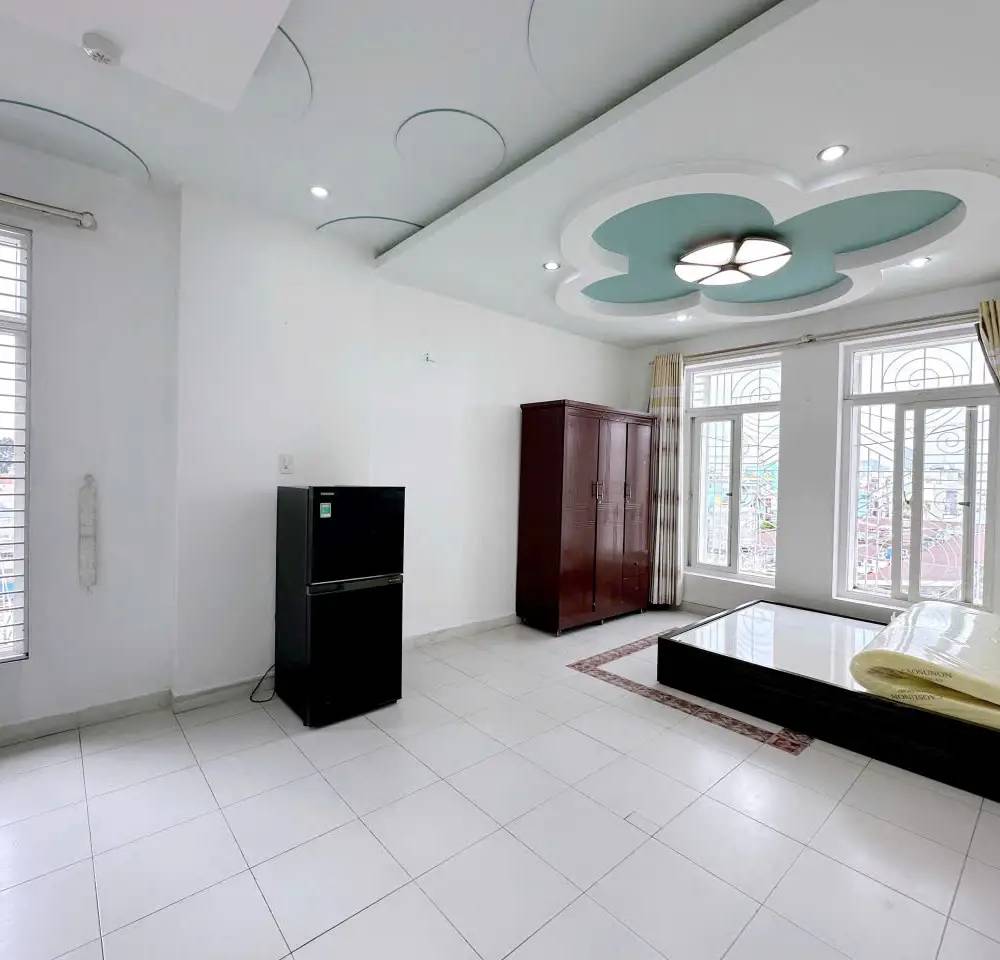 Cho thuê phòng 402, Nguyễn Duy Dương ZTT5, Phường 04, Quận 10, Hồ Chí Minh