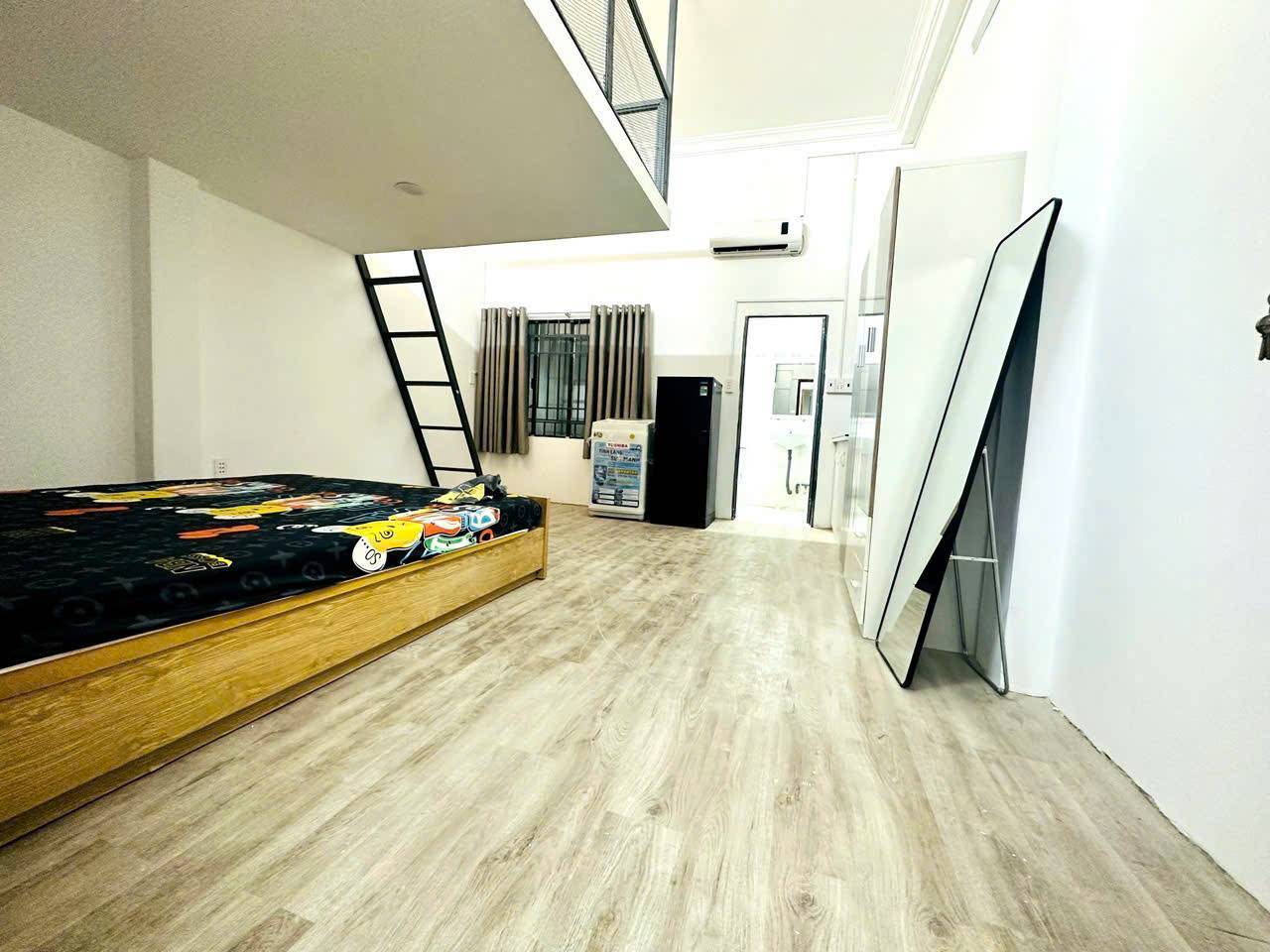  Cho thuê phòng 124 Thành Thái, Quận 10