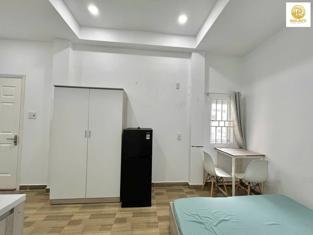 1, Hồ Xuân Hương, Phường 14, Quận Bình Thạnh, HCM