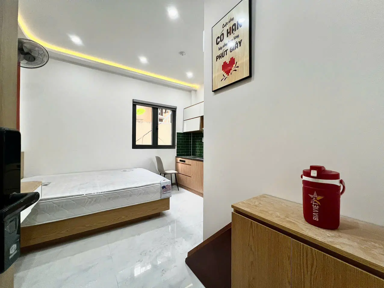 Cho thuê phòng 40A, Tôn Thất Tùng ZTT3, Phường Bến Thành, Quận 1, Hồ Chí Minh N123 P2216